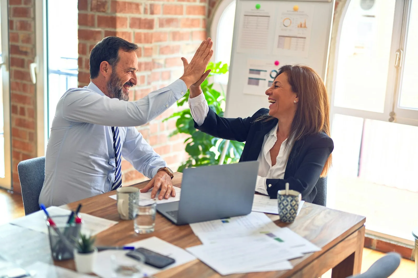 Professionele samenwerking en strategisch overleg over AI-implementatie